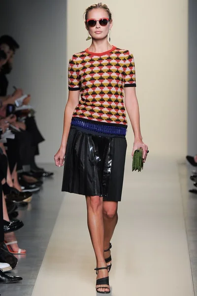 Look 13